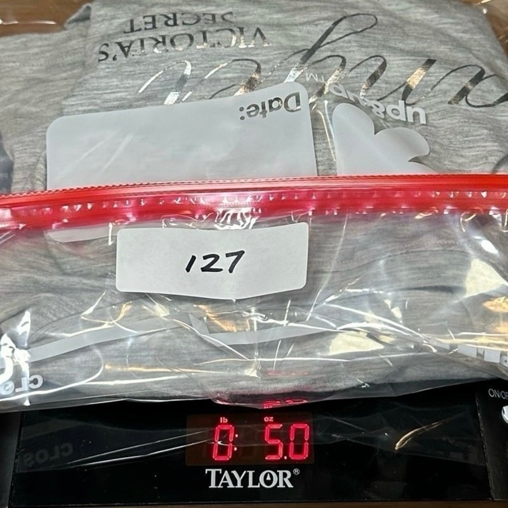 Victorias Secret Angel Tank Top Size S Gray Graphic Racerback Gym Workout Sport - Picture 14 of 14